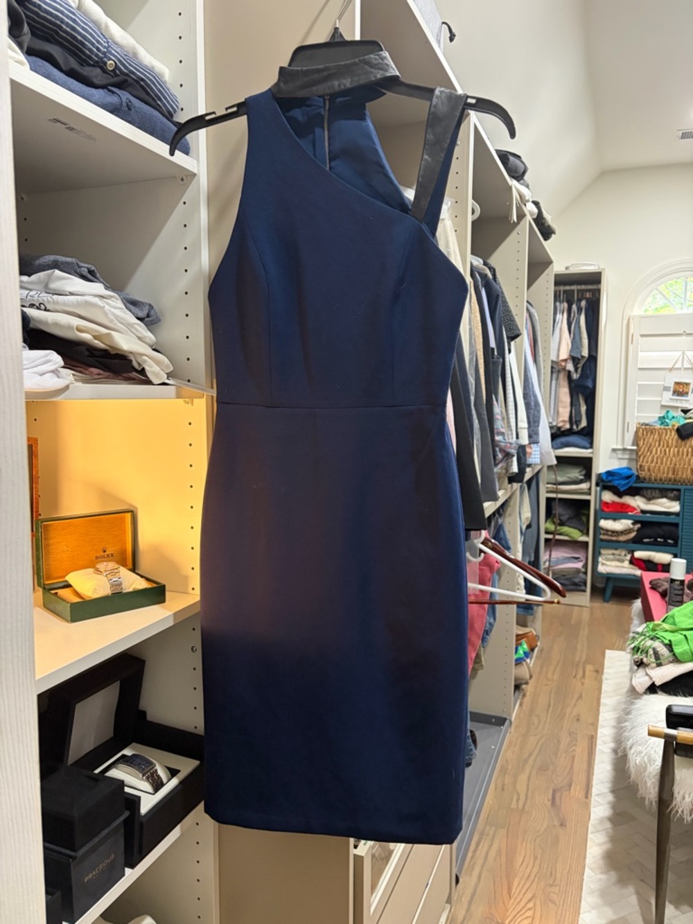Alice + Olivia Navy One-Shoulder Sheath Dress